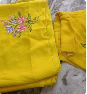 Beautiful Handprint Saree