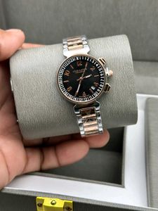 LOUIS VUITTON PREMIUM QUALITY LADIES WATCH AT SALE