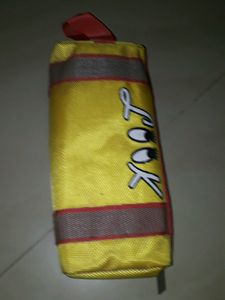 PAUCH WITH 2 FOLD CHAONS GOOD FOR CHILDRENS
