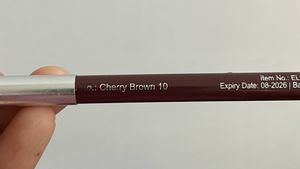 Lip Liner -shade Cherry Brown