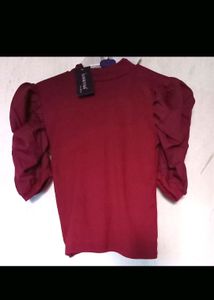 Maroon Tshirt Top With Puff Sleeve😍