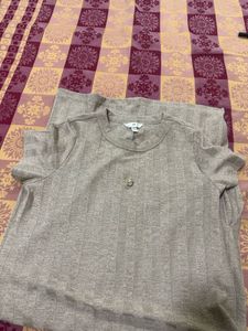H&amp;M Ribbed Knit Top Size L With A Precious Freebie