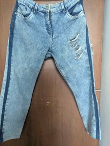 Dressberry Ripped Jeans with Side Stripe - Size 36