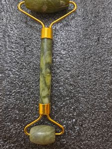 Gua Sha And Jade Roller Set Facial Massage Kit