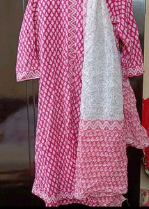Pink Printed Kurta Set