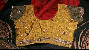 Beautiful Heavy Bridal Saree With Blouse