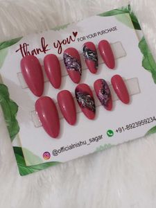 Press-On Nail Set