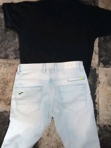 T-shirt &amp; Jeans Pant