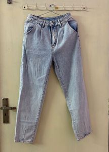 Vintage Light Wash Mom Jeans
