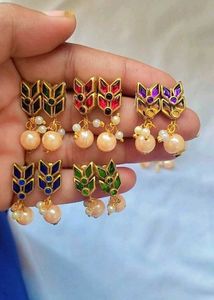 Beautiful Pearl Drop Earrings(5 Pairs)