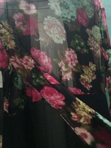 Black 🖤 Net Floral Design , Shrugg