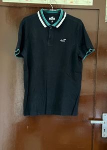 Black Hollister Tshirt