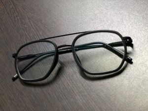 Black Metal Frame Glasses