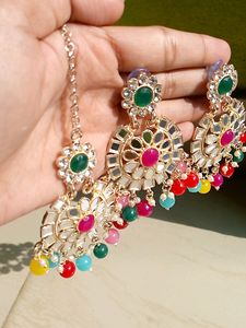 Multicolored Earrings And Mangtika Set