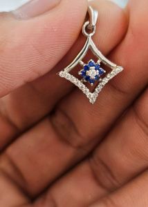 Girl&#39;s Pendent For Regular Use