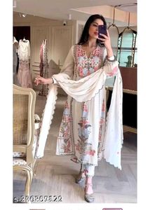 White Floral Embroidered Kurti Set