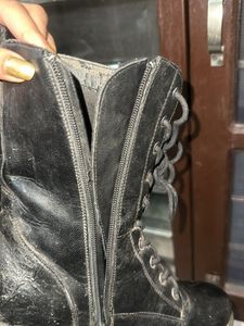 Black Boots