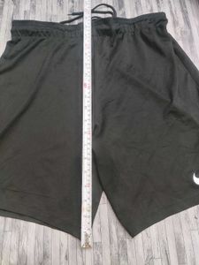 Nike Black Shorts 🧡