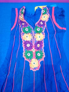 Floral Embroidered Kurta Medium Size With Dupatta