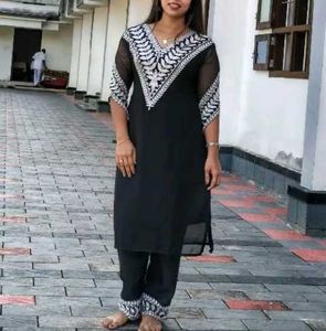Elegant Black &amp; White Kurta Set