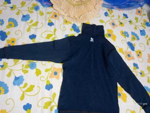 Kids hi-neck T-shirt