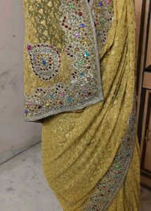 Golden Embellished Saree with blouse ✨💗