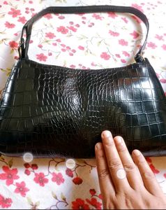 BEAUTIFUL HAND BAGS FOR GIRLS