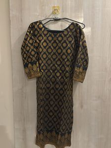 Pakistani Zari Stitched Suit ✨