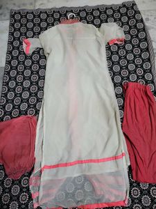 Embroidered Kurta Set