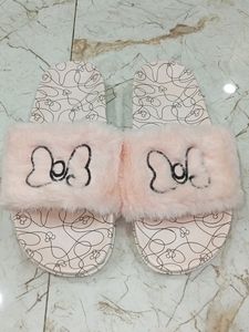 Fur Flipflop With Bow Embroidery