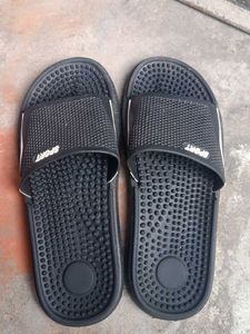 Sporty Black Massage Slides