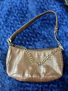 Coffee brown Stylish Chained Bag🤎