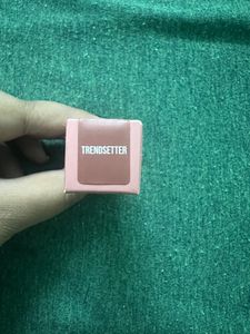 🥳SALE🥳 Huda Beauty Lipstick “Trendsetter”