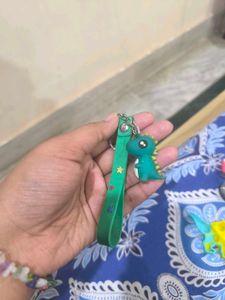 Cute Keychains with brown box.