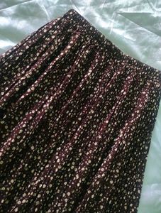 Pretty Midi Skirt 🌿🍒