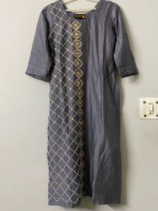 Metallic Grey Suit And Pant Set: Beads+Gota Patti