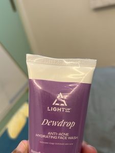 Light Up Dewdrop Face Wash