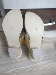 Small Girls Partywear Block Heel Chappal.8 Inches