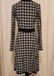 Vintage Houndstooth Knit Dress 🖤