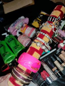 Hand Accessories 1