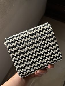 Houndstooth Party Clutch with Sling Chain