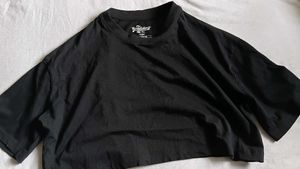 Black Cropped T-Shirt