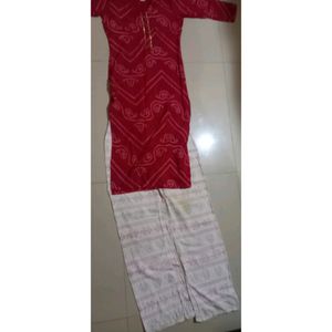 Red &amp; white Chunri Kurta Set