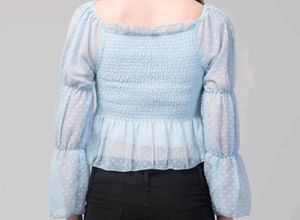 PUFFED SLEEVES CROP TOP