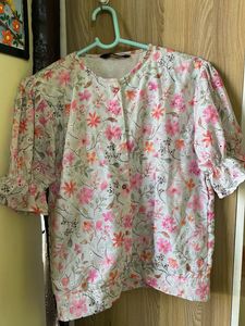 Very Pretty Floral Top