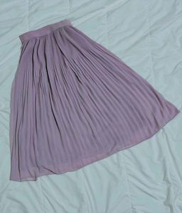 Lilac pleated Midi skirt