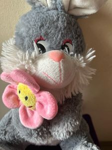 Pretty Bunny with Flower