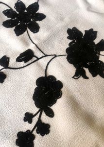 Embroidered Long Sleeve Cut-and-Sew Blouse