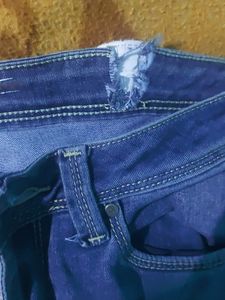 Lee Cooper Orignial Jeans Torn On Waist But I Have Fixed It . It Will Not Come Out