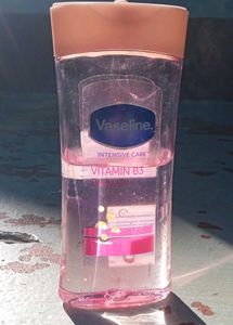 Vaseline Vitamin B3 Body Oil